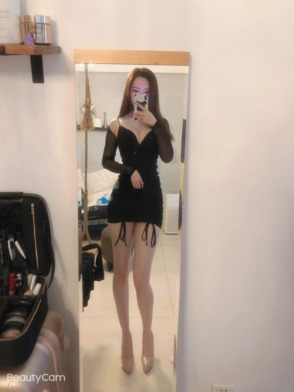 龙华民治长腿气质美女